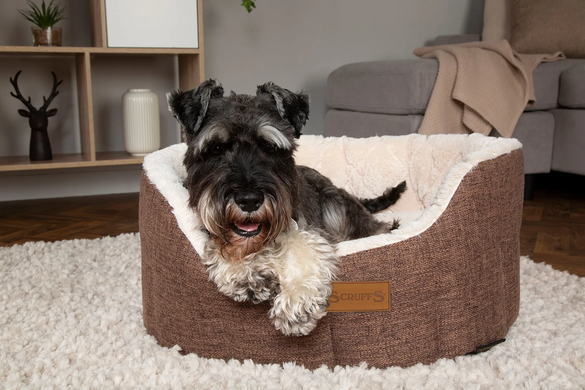 Scruffs - Woodlands Oval Bed Brown (55cm)